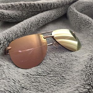 Quay Australia The Playa Aviators Gold/Pink